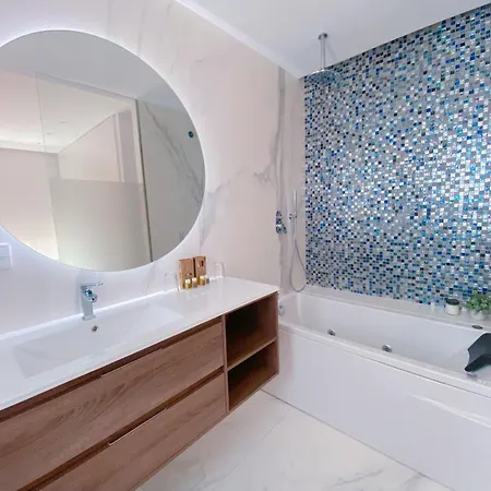 Exclusivo Atico De Lujo En La Playa - Holavivienda Inmobiliaria Apartamento