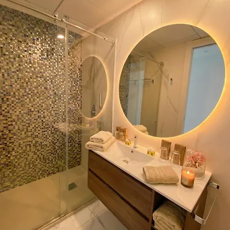 Apartamento Holavivienda - ático Boutique De Lujo En La Playa